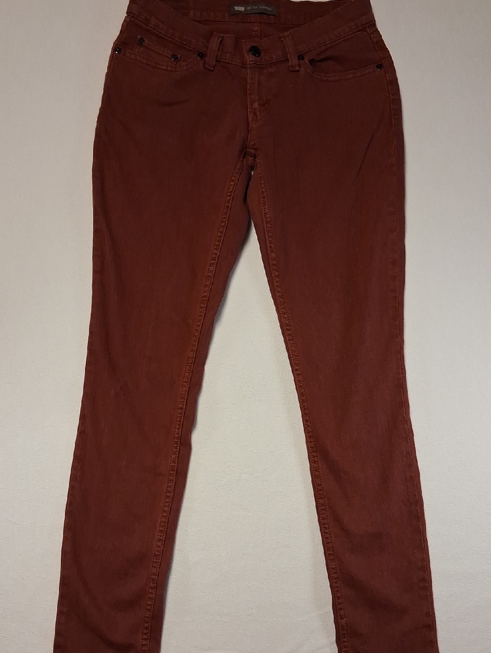 Levi's  SIZE 5 Rust Color Streetware, Or Preppy, Skinny Jeans Low Rise.